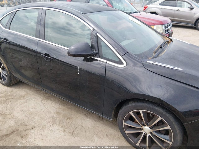 1G4PR5SK1H4112144 Buick Verano Sport Touring