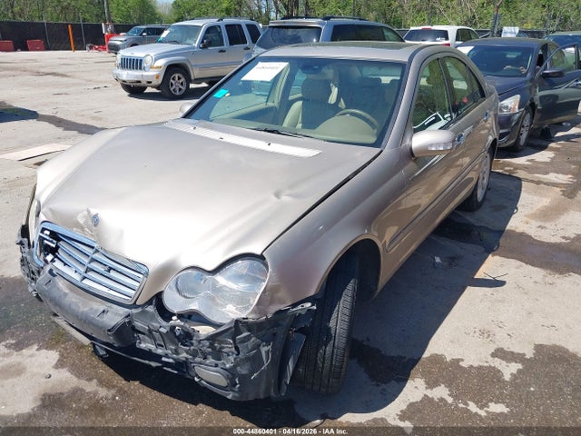 44860401 :رقم المزاد ، WDBRF61J53F307700 vin ، 2003 Mercedes-benz C 240 مزاد بيع