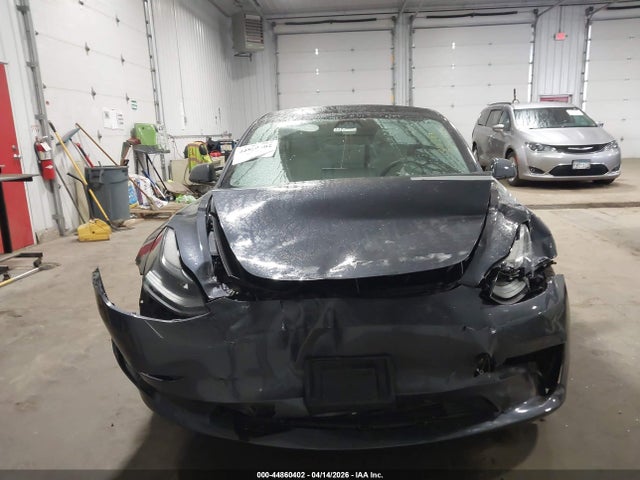 2023 Tesla Model 3 Long Range Dual Motor All-wheel Drive მანქანა იყიდება აუქციონზე, vin: 5YJ3E1EB6PF637162, აუქციონის ნომერი: 44860402