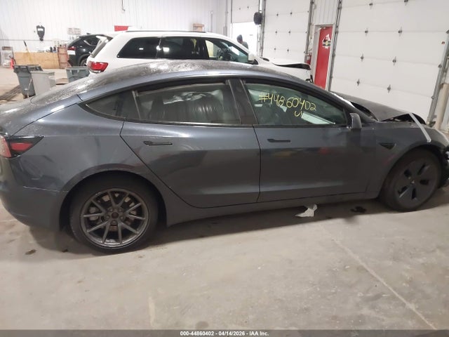 2023 Tesla Model 3 Long Range Dual Motor All-wheel Drive მანქანა იყიდება აუქციონზე, vin: 5YJ3E1EB6PF637162, აუქციონის ნომერი: 44860402