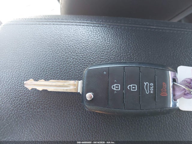 2016 Kia Forte Lx მანქანა იყიდება აუქციონზე, vin: KNAFX4A68G5593813, აუქციონის ნომერი: 44860480