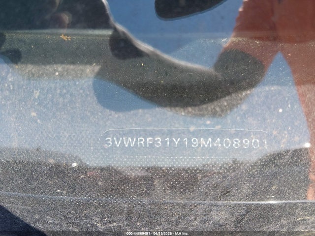 44860491 :رقم المزاد ، 3VWRF31Y19M408901 vin ، 2009 Volkswagen New Beetle 2.5l مزاد بيع