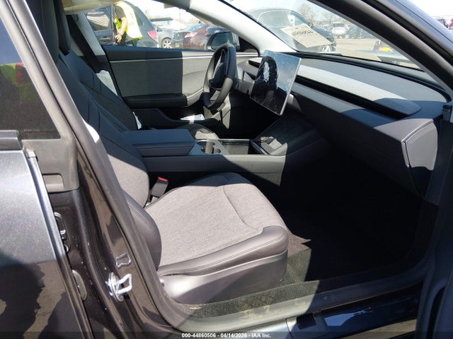 5YJ3E1EA7SF122932 Tesla Model 3 Long Range Rear-wheel Drive/standard Rear-wheel Drive