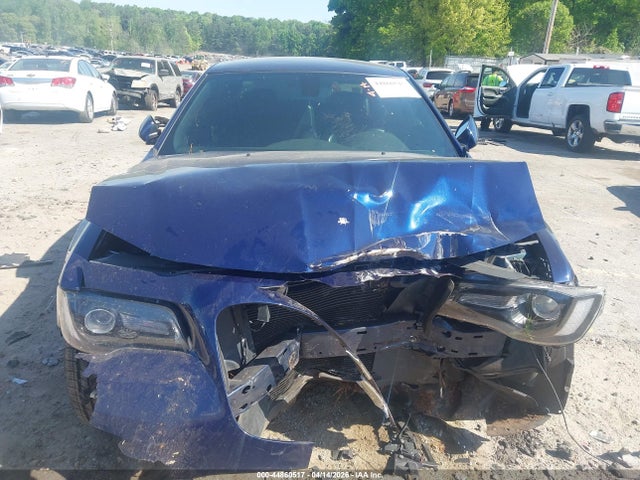 44860517 :رقم المزاد ، 2C3CCABG0FH755937 vin ، 2015 Chrysler 300 300s مزاد بيع