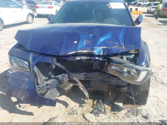 44860517 :رقم المزاد ، 2C3CCABG0FH755937 vin ، 2015 Chrysler 300 300s مزاد بيع