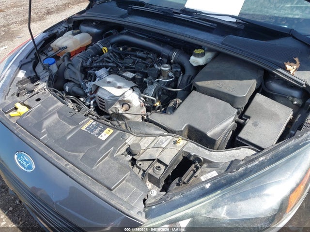 44860528 :رقم المزاد ، 1FADP3FE4HL250617 vin ، 2017 Ford Focus Se مزاد بيع