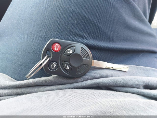 44860528 :رقم المزاد ، 1FADP3FE4HL250617 vin ، 2017 Ford Focus Se مزاد بيع
