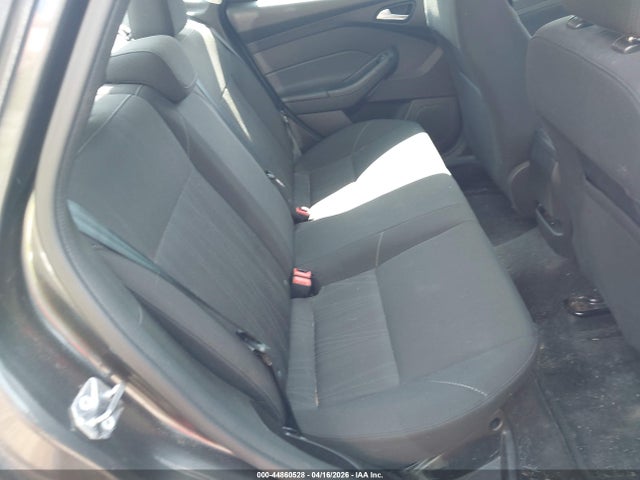 44860528 :رقم المزاد ، 1FADP3FE4HL250617 vin ، 2017 Ford Focus Se مزاد بيع
