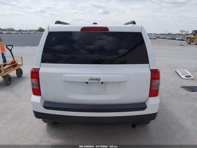 44860534 :رقم المزاد ، 1C4NJPBB9FD358693 vin ، 2015 Jeep Patriot Sport مزاد بيع