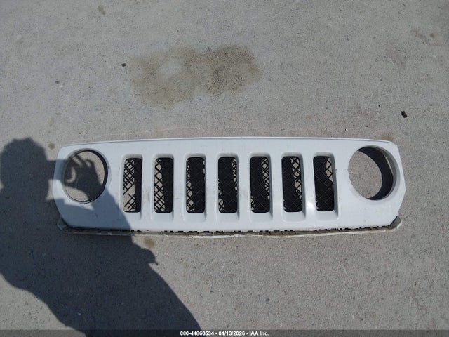 44860534 :رقم المزاد ، 1C4NJPBB9FD358693 vin ، 2015 Jeep Patriot Sport مزاد بيع