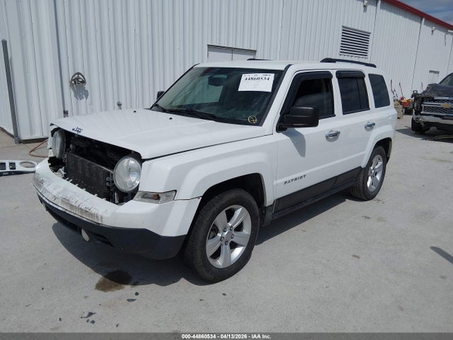 44860534 :رقم المزاد ، 1C4NJPBB9FD358693 vin ، 2015 Jeep Patriot Sport مزاد بيع