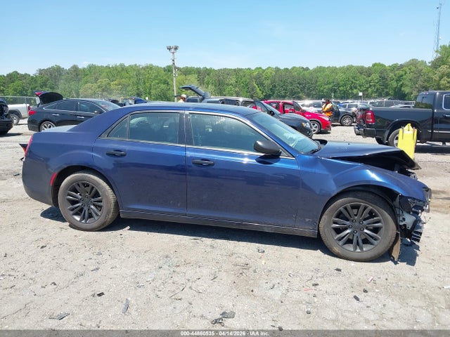 Продажа на аукционе авто 2016 Chrysler 300c, vin: 2C3CCAEGXGH343344, номер лота: 44860535