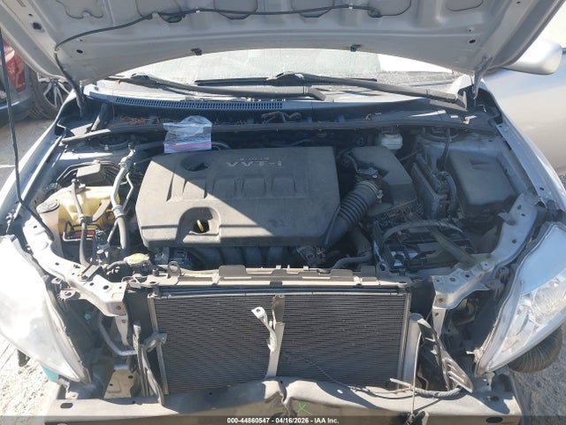 44860547 :رقم المزاد ، 2T1BU4EE8AC523413 vin ، 2010 Toyota Corolla Le مزاد بيع