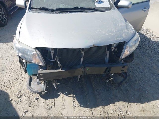 44860547 :رقم المزاد ، 2T1BU4EE8AC523413 vin ، 2010 Toyota Corolla Le مزاد بيع
