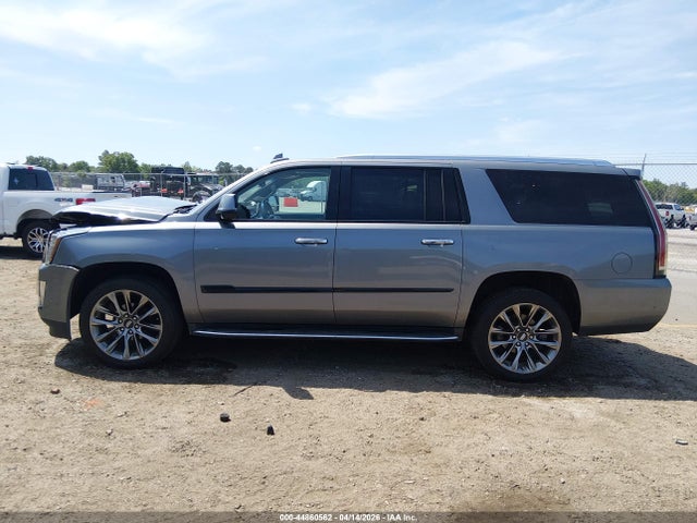 2020 Cadillac Escalade Esv 2wd Luxury მანქანა იყიდება აუქციონზე, vin: 1GYS3HKJ1LR198635, აუქციონის ნომერი: 44860562