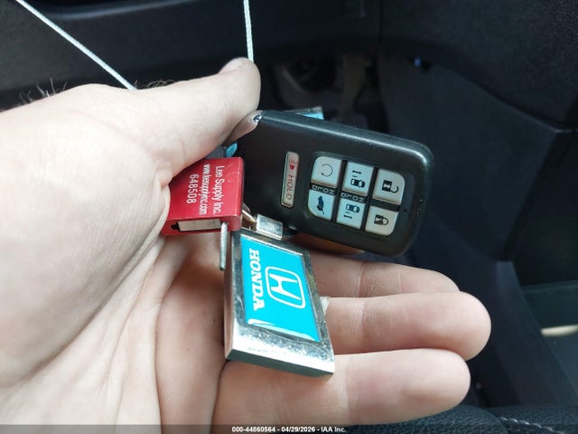 44860564 :رقم المزاد ، 5FNRL6H84PB006200 vin ، 2023 Honda Odyssey Touring مزاد بيع