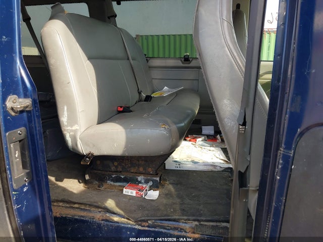 44860571 :رقم المزاد ، 1FBSS31L38DA78519 vin ، 2008 Ford E-350 Super Duty Xl/xlt مزاد بيع