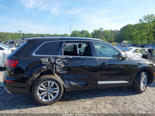 Продажа на аукционе авто 2017 Audi Q7 2.0t Premium, vin: WA1AHAF7XHD048062, номер лота: 44860623
