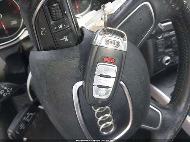 2015 Audi A4 2.0t Premium მანქანა იყიდება აუქციონზე, vin: WAUBFAFL2FN023741, აუქციონის ნომერი: 44860624