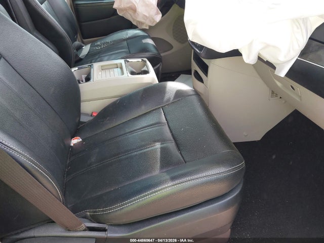 44860647 :رقم المزاد ، 2C4RC1BG8GR293290 vin ، 2016 Chrysler Town & Country Touring مزاد بيع