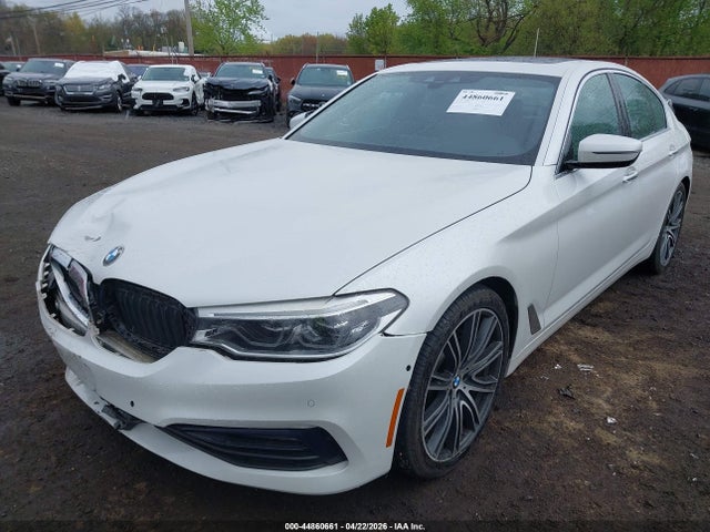 44860661 :رقم المزاد ، WBAJE5C38HG917034 vin ، 2017 Bmw 540i مزاد بيع