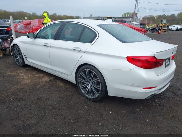 44860661 :رقم المزاد ، WBAJE5C38HG917034 vin ، 2017 Bmw 540i مزاد بيع