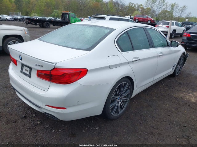 44860661 :رقم المزاد ، WBAJE5C38HG917034 vin ، 2017 Bmw 540i مزاد بيع
