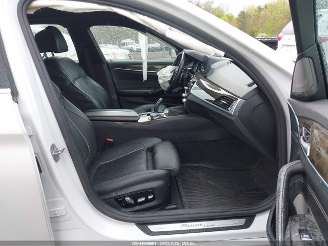 44860661 :رقم المزاد ، WBAJE5C38HG917034 vin ، 2017 Bmw 540i مزاد بيع