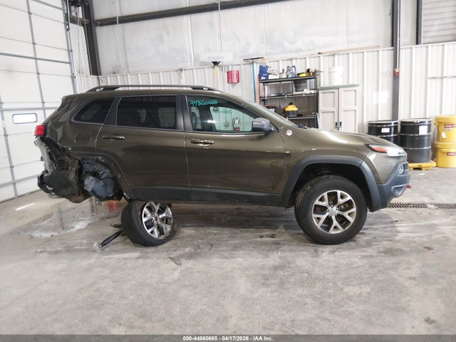 2015 Jeep Cherokee Trailhawk მანქანა იყიდება აუქციონზე, vin: 1C4PJMBS1FW520702, აუქციონის ნომერი: 44860665