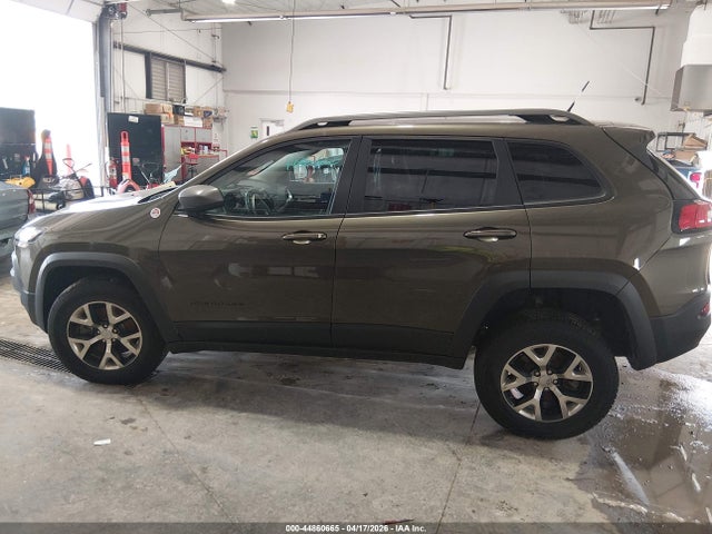 2015 Jeep Cherokee Trailhawk მანქანა იყიდება აუქციონზე, vin: 1C4PJMBS1FW520702, აუქციონის ნომერი: 44860665