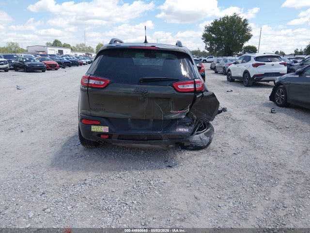 2015 Jeep Cherokee Trailhawk მანქანა იყიდება აუქციონზე, vin: 1C4PJMBS1FW520702, აუქციონის ნომერი: 44860665