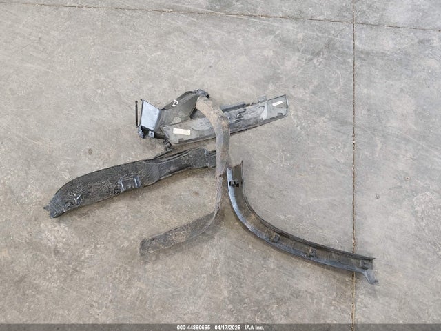 2015 Jeep Cherokee Trailhawk მანქანა იყიდება აუქციონზე, vin: 1C4PJMBS1FW520702, აუქციონის ნომერი: 44860665