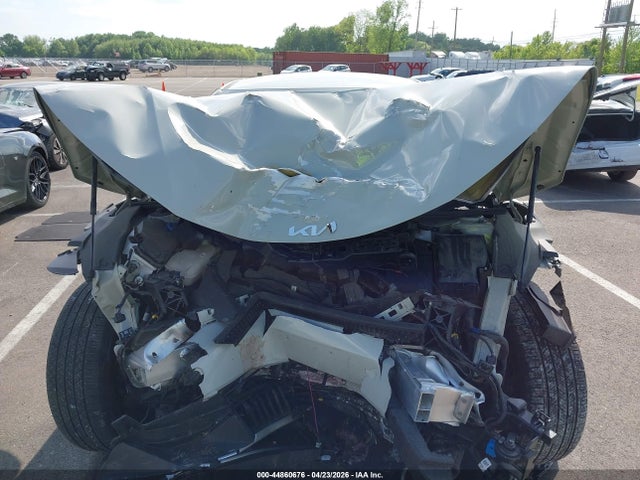 KNDC3DLC2R5615358 KIA Ev6 Light Long Range