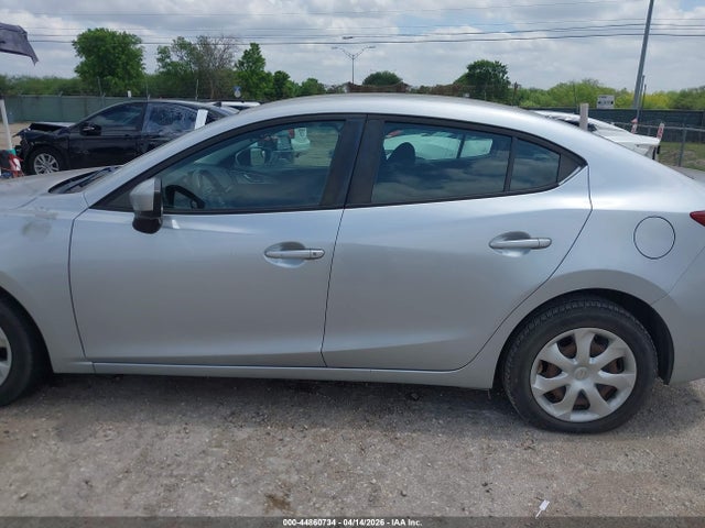 Продаж на аукціоні авто 2018 Mazda Mazda3 Sport, vin: 3MZBN1U76JM233366, номер лоту: 44860734