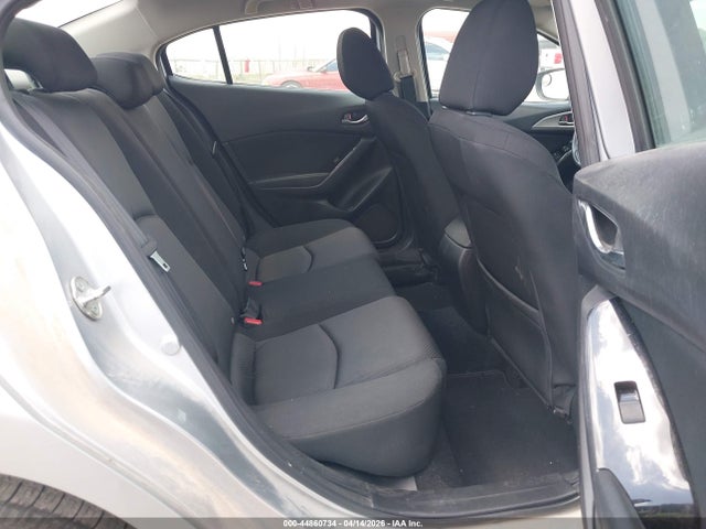 Продаж на аукціоні авто 2018 Mazda Mazda3 Sport, vin: 3MZBN1U76JM233366, номер лоту: 44860734