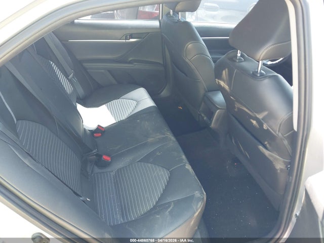 44860768 :رقم المزاد ، 4T1T11BK7MU042965 vin ، 2021 Toyota Camry Se Awd مزاد بيع