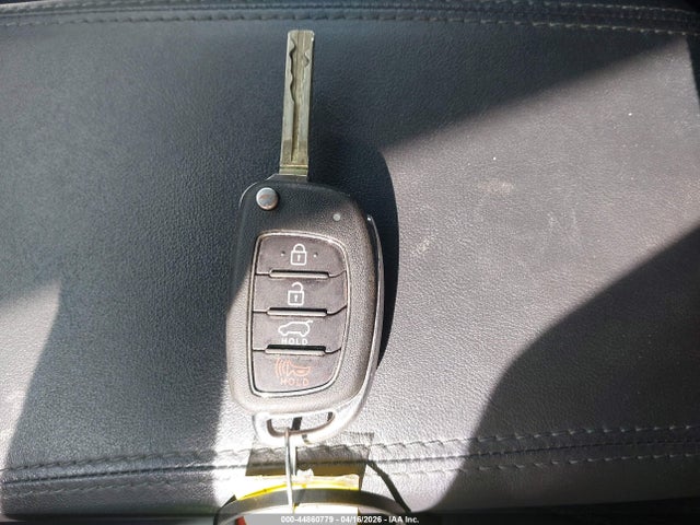 2020 Hyundai Tucson Se მანქანა იყიდება აუქციონზე, vin: KM8J2CA43LU191102, აუქციონის ნომერი: 44860779