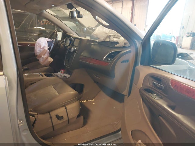 2013 Chrysler Town & Country Touring-l მანქანა იყიდება აუქციონზე, vin: 2C4RC1CG0DR634658, აუქციონის ნომერი: 44860797