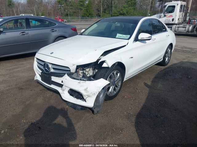 2017 Mercedes-benz C 300 4matic მანქანა იყიდება აუქციონზე, vin: 55SWF4KB4HU185552, აუქციონის ნომერი: 44860813