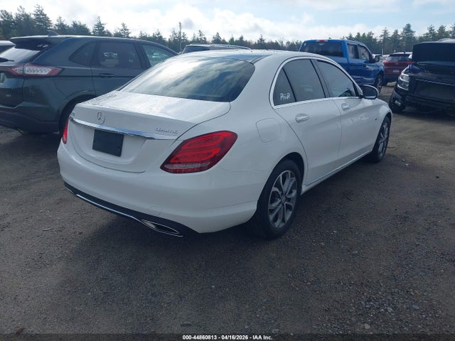 2017 Mercedes-benz C 300 4matic მანქანა იყიდება აუქციონზე, vin: 55SWF4KB4HU185552, აუქციონის ნომერი: 44860813