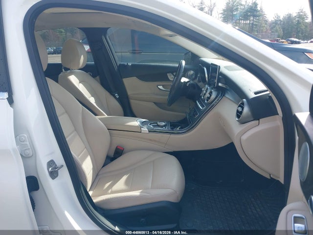 2017 Mercedes-benz C 300 4matic მანქანა იყიდება აუქციონზე, vin: 55SWF4KB4HU185552, აუქციონის ნომერი: 44860813