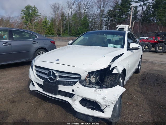 2017 Mercedes-benz C 300 4matic მანქანა იყიდება აუქციონზე, vin: 55SWF4KB4HU185552, აუქციონის ნომერი: 44860813