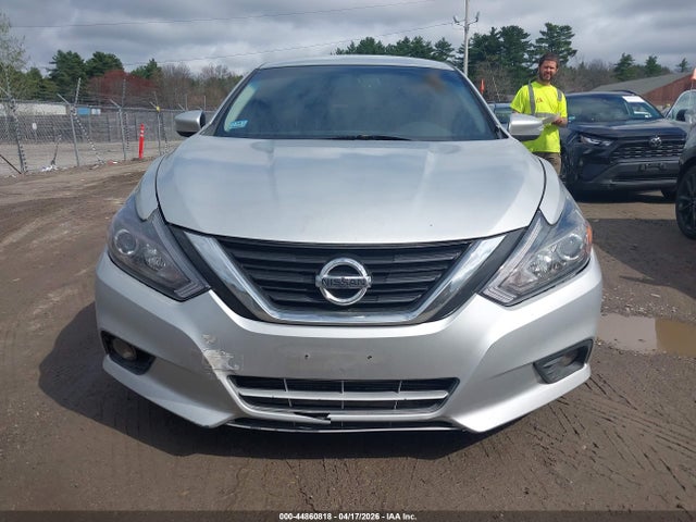 1N4AL3AP5JC194300 Nissan Altima 2.5 Sl