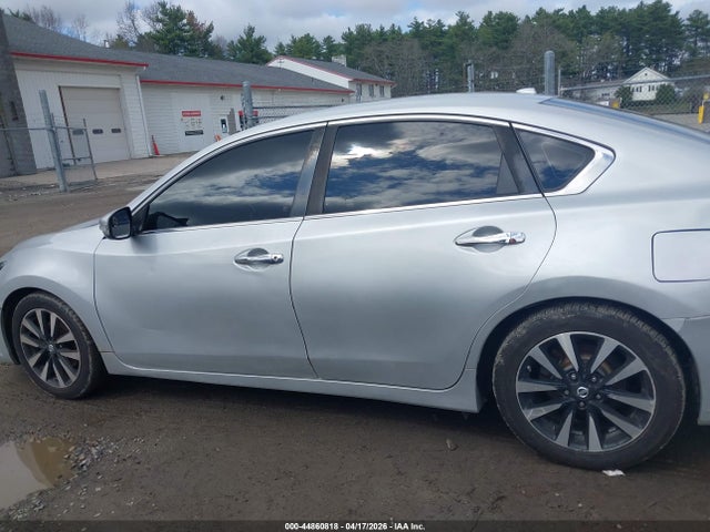 1N4AL3AP5JC194300 Nissan Altima 2.5 Sl