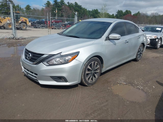 1N4AL3AP5JC194300 Nissan Altima 2.5 Sl