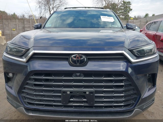 2025 Toyota Grand Highlander Platinum მანქანა იყიდება აუქციონზე, vin: 5TDAAAB59SS098476, აუქციონის ნომერი: 44860856