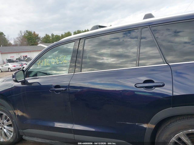 2025 Toyota Grand Highlander Platinum მანქანა იყიდება აუქციონზე, vin: 5TDAAAB59SS098476, აუქციონის ნომერი: 44860856