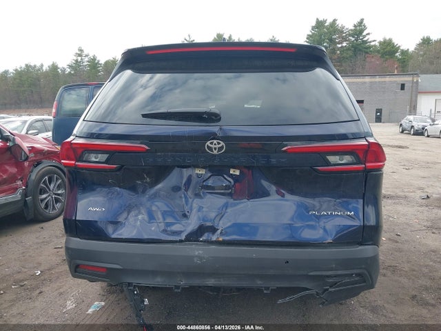 2025 Toyota Grand Highlander Platinum მანქანა იყიდება აუქციონზე, vin: 5TDAAAB59SS098476, აუქციონის ნომერი: 44860856