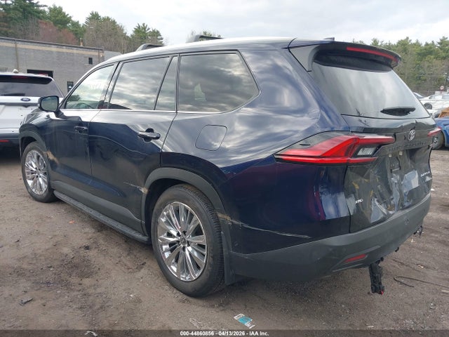 2025 Toyota Grand Highlander Platinum მანქანა იყიდება აუქციონზე, vin: 5TDAAAB59SS098476, აუქციონის ნომერი: 44860856