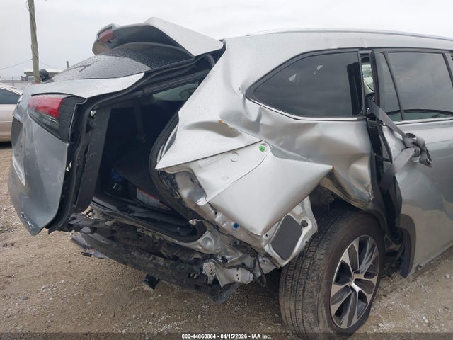 Aukcja sprzedaży 2021 Toyota Highlander Xle, vin: 5TDGZRBHXMS555133, numer aukcji: 44860864